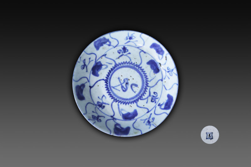 清代 青花花卉纹盘